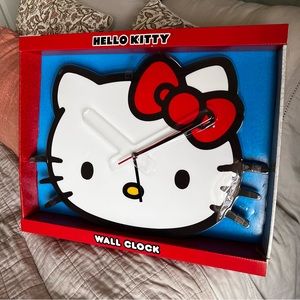 🩷SOLD🩷 HELLO KITTY WALL CLOCK